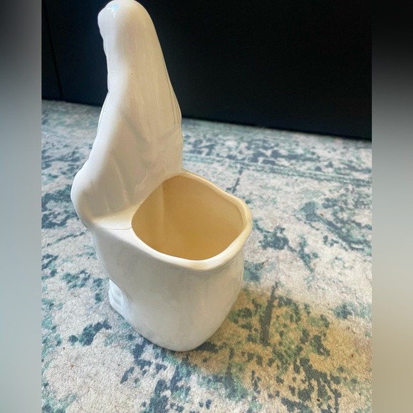 White Mary planter - Picture 2 of 5